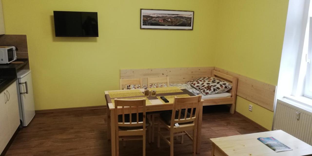 Booking Trzni Decin Eksteriør billede