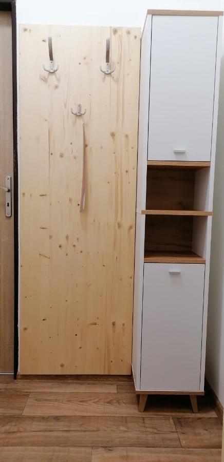 Booking Trzni Decin Eksteriør billede