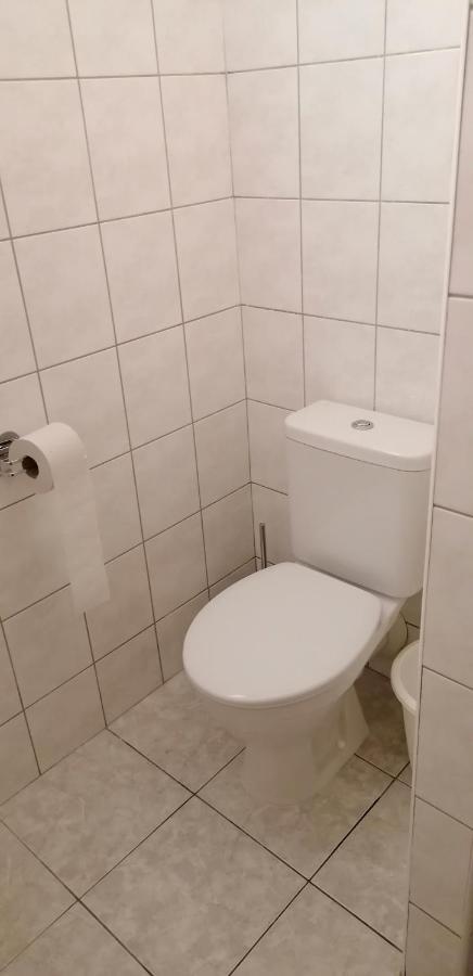 Booking Trzni Decin Eksteriør billede
